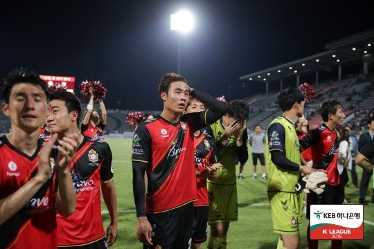 생애 처음 국가대표에 선발된 경남FC의 박지수(가운데) (한국프로축구연맹 제공) © News1