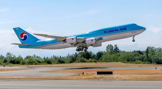 대한항공이 2015년 국내 처음으로 도입한 여객형 747-8i(HL7630) 기종. 이에 앞서 대한항공은 2012년 화물기인 
747-8F도 처음 도입했습니다. 여객기와 화물기를 합해 747-8을 총 17대 운영하는 대한항공은 독일 루프트한자에 이어 세계 두
 번째로 많은 747-8을 보유하고 있습니다. 사진=대한항공 제공