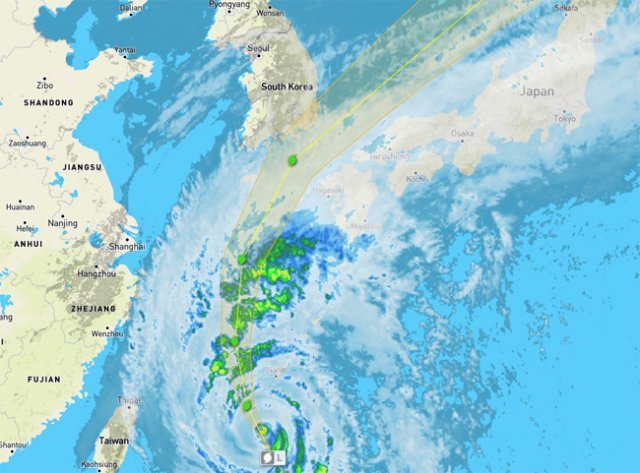 태풍 콩레이 경로, 동으로 동으로… “6일 낮 日 쓰시마섬 통과”/미국 웨더 언더그라운드의 태풍 콩레이 경로 예상. 쓰시마섬 북섬을 통과할 것으로 예측했다.