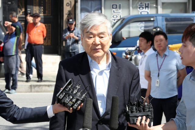 조양호 한진그룹 회장이 지난 9월12일 중랑구 서울지방경찰청 지능범죄수사대에 피의자 신분으로 조사를 받기 위해 출석하고 있는 모습. 2018.10.05/뉴스1 © News1