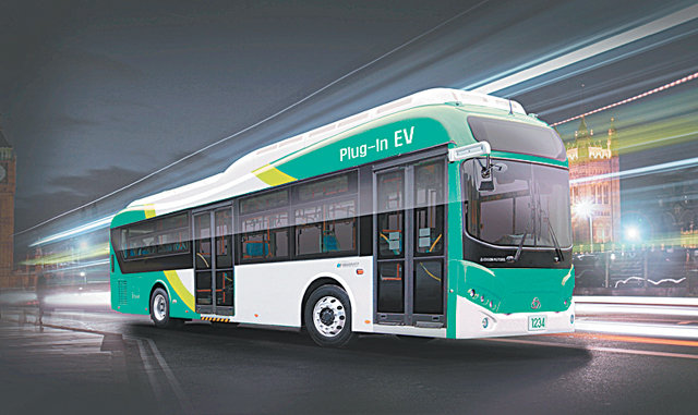 에디슨모터스가 제작한 전기버스 등 3개 업체가 만든 전기버스 29대가 11월부터 서울시에서 운행을 시작한다.