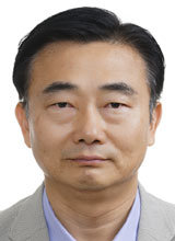 황일웅 서울대병원 공공보건의료사업단 진료교수·전 국군의무사령관