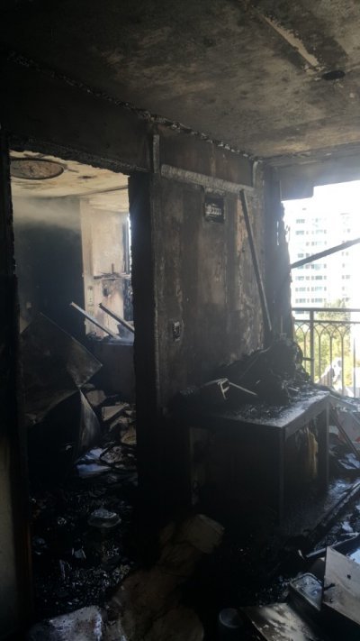 12일 낮 12시50분쯤 경남 양산시 삼호동 한 아파트 5층에서 불이나 내부가 탔다.(경남소방본부제공)2018.10.12/뉴스1 © News1