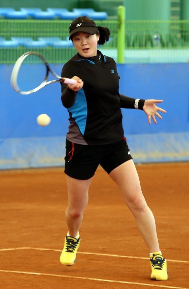 전국체육대회 정구 여자일반부 단식에서 4연패 달성한 김지연.