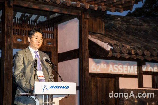 조원태 대한항공 사장이 아시아·태평양항공사협회 사장단 회의 환영 만찬에서 인사말을 하고 있다.