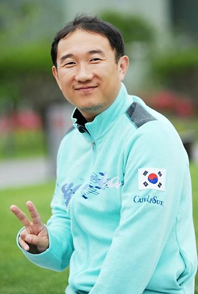김성룡 전 9단(42). 사진=한국기원 제공