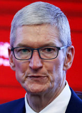 애플 팀 쿡 CEO “동성애자, 신이 내게 준 가장 큰 선물…자랑스럽다”