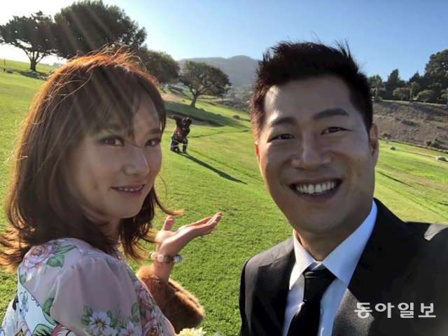 12월 결혼을 앞둔 LPGA투어 프로 박희영과 조주종 대표.