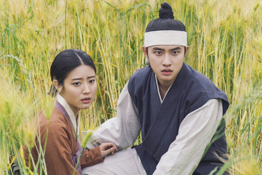 tvN 드라마 ‘백일의 낭군님’의 도경수(오른쪽). 사진제공｜tvN