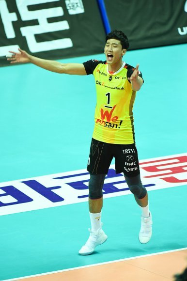 OK저축은행 송명근