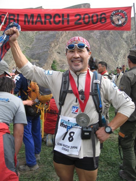 2006년 고비사막마라톤(마스터스부문 우승). 창용찬 원장 제공