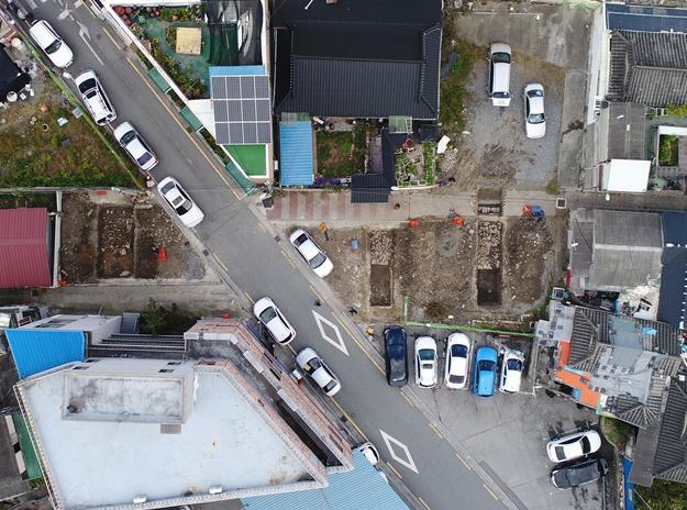 한국전통문화전당 북동쪽 주차장 부지서 발견된 전주부성 성곽 흔적(전주시 제공) © News1