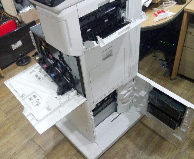 유지보수를 위한 커버 오픈