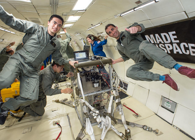2015년 7월 메이드 인 스페이스가 무중력 상태에서 3D 프린터를 시험하는 모습. ⓒMade In Space