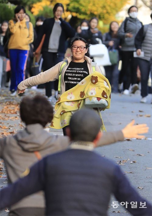 국어, 고난도 문항 몰려 출제 ‘1교시 쇼크’… 영어 1등급 줄어들듯