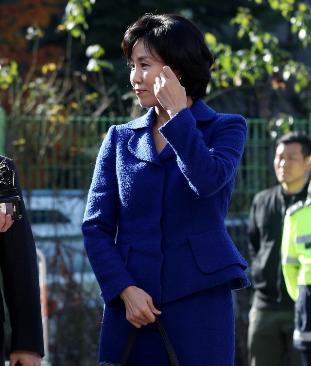 이재명 경기도지사 부인 김혜경 씨가 2일 오전 경기 수원 경기남부지방경찰청에서 혜경궁 김씨 트위터 계정의 소유주 논란과 관련 경찰 조사를 받기 위해 출석하고 있다. 사진=뉴시스