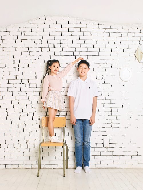 영양, 운동, 수면 등 생활습관과 환경적 요인이 자녀의 최종 키를 결정한다.