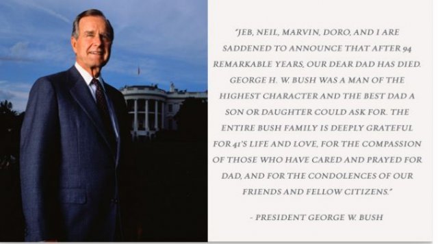 조지 W 부시 대통령센터 웹사이트에 아버지 부시 추모글과 함께 올라온 그의 대통령 재임 당시 사진.