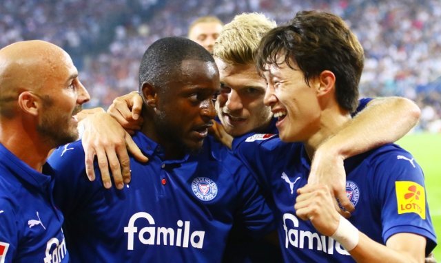 홀슈타인 킬의 이재성(오른쪽) (홀슈타인 킬 홈페이지) © News1