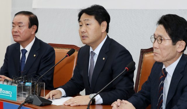 김관영 바른미래당·장병완 민주평화당·윤소하 정의당 원내대표. 뉴스1 © News1