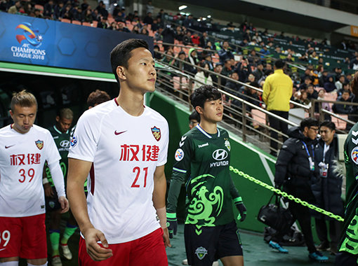 권경원(가운데). 사진제공｜한국프로축구연맹