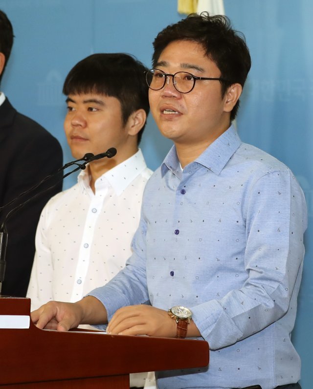 북한인권단체 ‘나우’(NAUH)의 지성호 대표(오른쪽). 2018.9.17/뉴스1 © News1