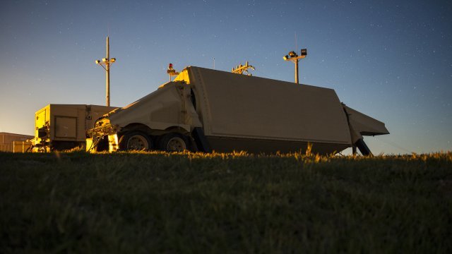 미국 고고도 미사일 방어 체계 ‘사드’(THAAD)‘의 핵심장비인 AN/TPY-2 X밴드 레이더(레이시온 제공) © News1