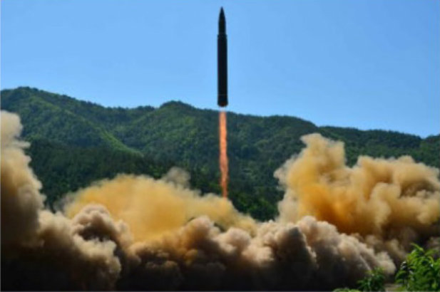 북한이 대륙간탄도미사일(ICBM) ‘화성 14형’  © News1