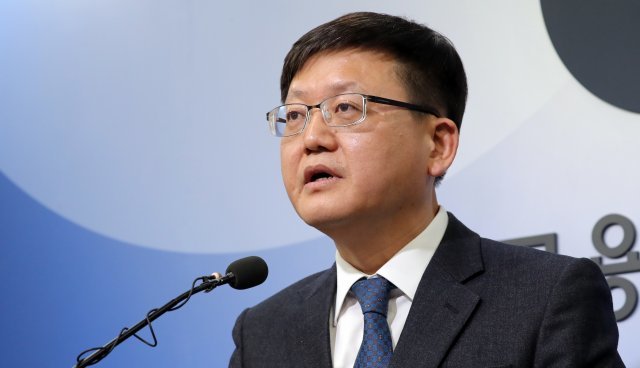 임서정 고용노동부 차관이 31일 정부세종청사 고용부 기자에서 최저임금법 시행령 개정 브리핑을 하고 있다. © News1