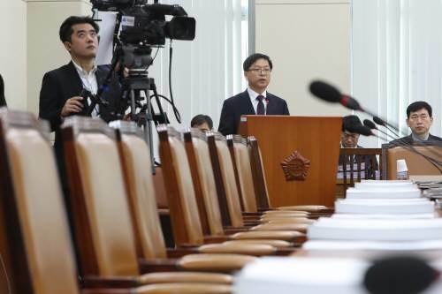 사진=조해주 중앙선거관리위원회 위원 후보자가 9일 오전 서울 여의도 국회에서 열린 인사청문회에서 발언을 하고 있다. 2019.1.9/뉴스1 ⓒ News1