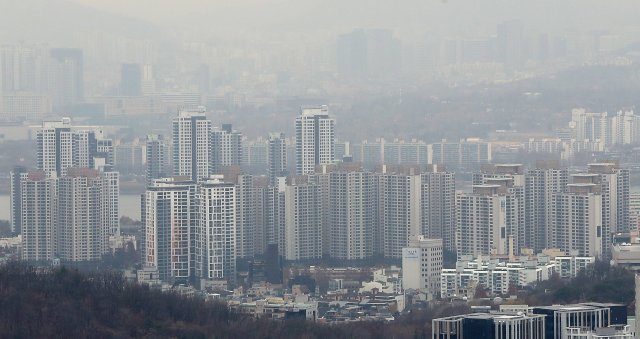 서울 서초구의 한 아파트 단지의 모습.(뉴스1 자료사진)© News1