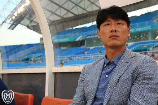 아산 박동혁 감독.