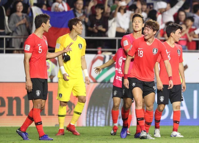 한국이 16일 오후 10시30분(한국시간)에 펼쳐지는 중국과의 경기에서 붉은색 상의, 검은색 하의를 착용한다. /뉴스1 DB © News1