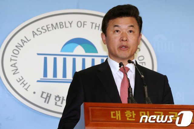 윤영석 자유한국당 수석대변인.2018.11.5/뉴스1