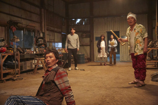 2월14일 개봉하는 영화 ‘기묘한 가족’의 한 장면. 사진제공｜메가박스중앙(주)플러스엠