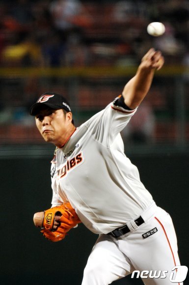 한화 이글스 베테랑 좌완 권혁이 팀에 방출을 요청했다. /뉴스1 DB © News1