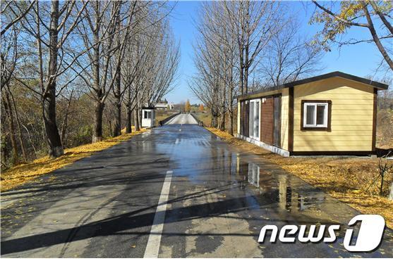 북측 지역 72시간다리 인근 공동경비구역(JSA)에 설치된 신규 초소. (국방부 제공) ⓒ News1