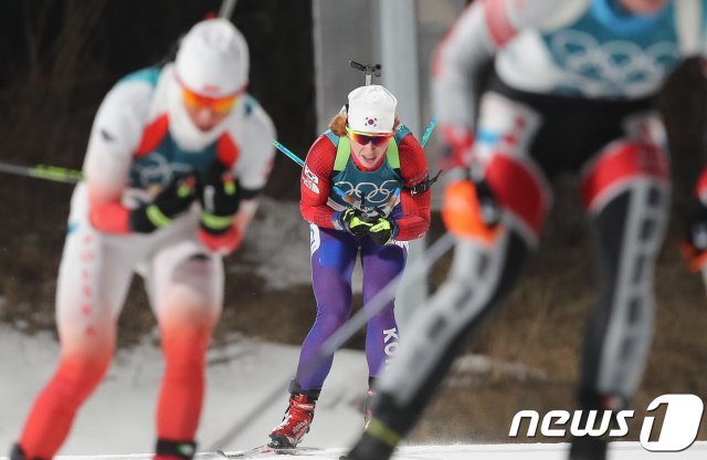 2018 평창동계올림픽 바이애슬론 여자 추적 10km 경기에 출전한 안나 프롤리나(한국)/뉴스1 DB. © News1