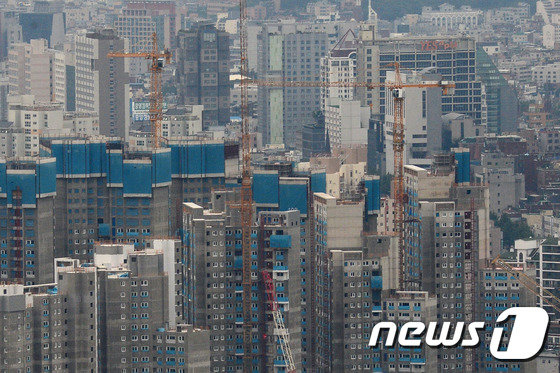 서울 시내 신규 아파트 공사현장. © 뉴스1