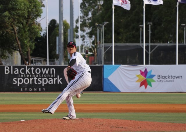 호주연합팀을 상대로 선발 등판한 배재준.(LG 트윈스 제공)