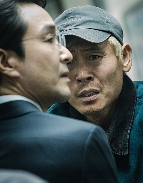 영화 ‘우상’에서의 설경구. 사진제공｜CGV아트하우스