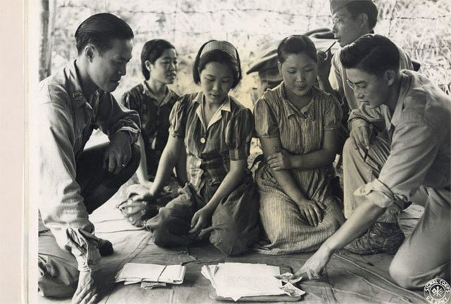 1944년 8월 일본군 점령지인 미얀마 미치나를 점령한 미군이 포로로 잡힌 조선인 위안부 피해자들을 촬영한 사진. 서울시 제공