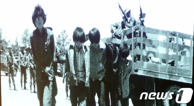 5·18 민주화운동기록관이 공개한 1980년 5월 광주 민중항쟁을 기록한 영상.© News1