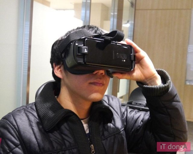 행사 말미에 U+ VR로 제공될 콘텐츠의 시연도 이루어졌다 (출처=IT동아)