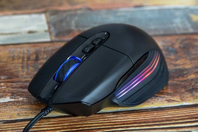 RGB LED 조명, 출처: IT동아