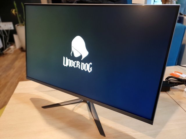 <KXG의 보급형 게이밍 모니터 KXG UNDERDOG 27FHD50 165 BLACK N WHITE, 출처: IT동아>