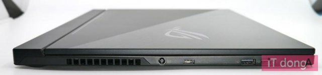 본체 좌측면, 출처: IT동아