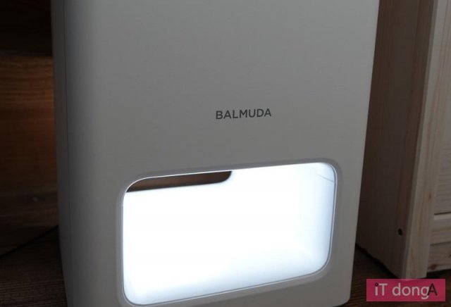 흡입구와 배출구에 불빛을 낸다(출처=IT동아)