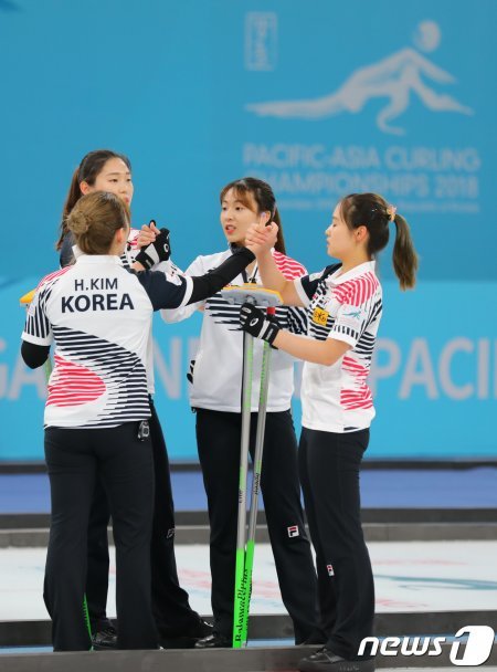 한국 컬링 여자 대표팀. /뉴스1 DB © News1