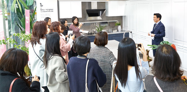 리빙클래스가 열린 에넥스 논현 쇼룸.